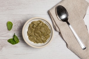 Preparazione Grissini al pomodoro con crema di melanzane - Fase 4