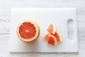 Preparazione Insalata di riso con salmone, avocado, pompelmo rosa e cetriolo  - Fase 3