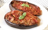 Melanzane ripiene di carne al sugo