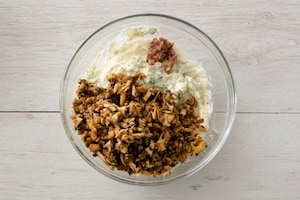 Preparazione Melanzane ripiene di ricotta e funghi - Fase 4