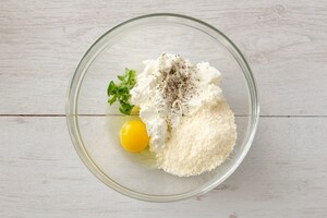 Preparazione Melanzane ripiene di ricotta e funghi - Fase 3