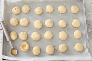 Preparazione Pesche dolci all'Alchermes - Fase 3