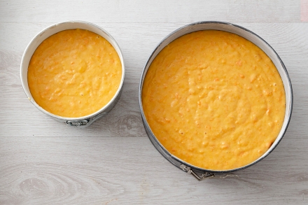 Preparazione Torta a piani con crema profumata al lime - Fase 1 Preparazione Torta a piani con crema profumata al lime - Fase 1
