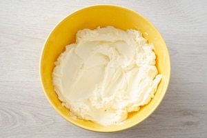 Preparazione Torta a piani con crema profumata al lime - Fase 2