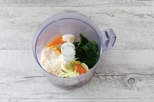 Preparazione Torta salata di pasta sfoglia con riso, spinaci e feta  - Fase 2