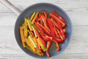 Preparazione Torta salata estiva di peperoni - Fase 2