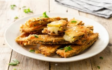Zucchine impanate ripiene al formaggio