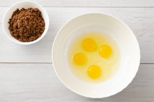 Preparazione Brownies al cioccolato e fragole - Fase 2