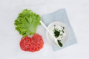 Preparazione Burger di cereali e legumi con salsa allo yogurt - Fase 2