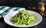 Busiate con pesto di zucchine