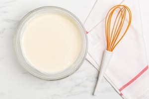 Preparazione Cheesecake di pesche, cacao e amaretti - Fase 2