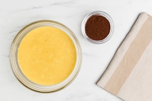 Preparazione Ciambellone variegato al cacao  - Fase 1