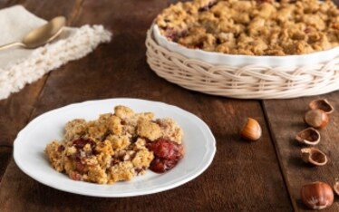 Crumble di fragole e farina di nocciole