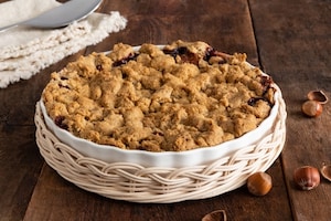 Preparazione Crumble di fragole e farina di nocciole - Fase 3