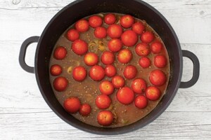 Preparazione Curry estivo di pomodorini e riso al coriandolo  - Fase 2