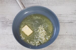 Preparazione Curry estivo di pomodorini e riso al coriandolo  - Fase 2