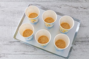 Preparazione Ghiaccioli bicolore alle pesche e lamponi - Fase 2