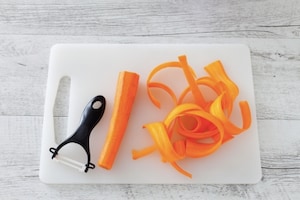 Preparazione Insalata di avocado, mango e carote - Fase 2