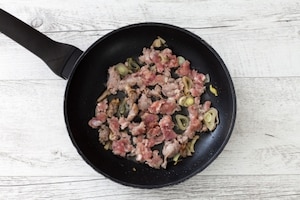 Preparazione Peperoni ripieni di riso, salsiccia e verdure - Fase 1