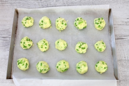 Ricetta Polpette di broccoli in friggitrice ad aria - La Ricetta di  GialloZafferano