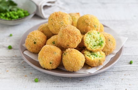 Preparazione Polpette di riso allo zafferano e piselli - Fase 3 Preparazione Polpette di riso allo zafferano e piselli - Fase 3