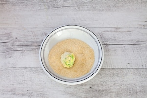 Preparazione Polpette di riso allo zafferano e piselli - Fase 2