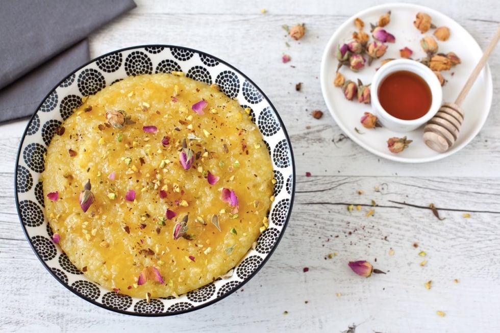 Pudding di riso alle spezie e acqua di rose  ricetta