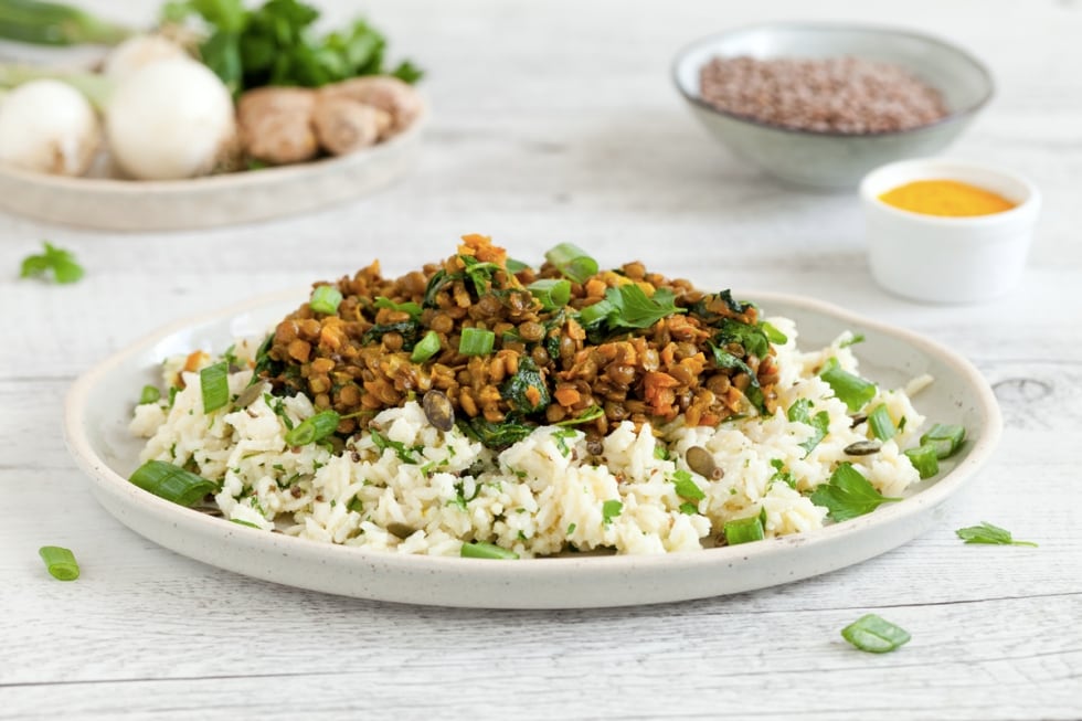 Riso aromatico al cocco con dahl di lenticchie rosse ricetta