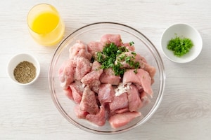 Preparazione Spezzatino ai sei profumi - Fase 1