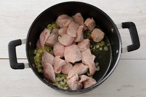 Preparazione Spezzatino di vitello al curry - Fase 1