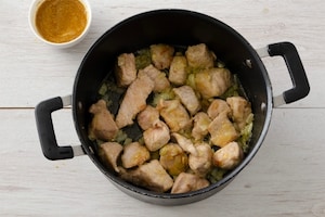 Preparazione Spezzatino di vitello al curry - Fase 1