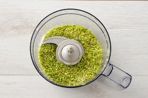 Preparazione Torta di pane e pistacchi - Fase 2