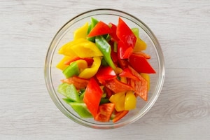 Preparazione Cous cous allo zafferano con spezzatino ai peperoni - Fase 1