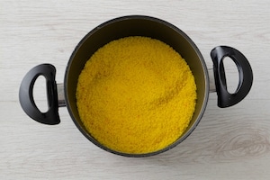 Preparazione Cous cous allo zafferano con spezzatino ai peperoni - Fase 4