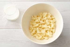 Preparazione Frittata di pane - Fase 1