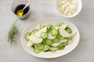 Preparazione Insalata di cetrioli e pere - Fase 2
