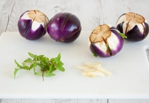 Preparazione Melanzane 'mbuttunate - Fase 1