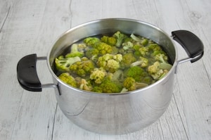 Preparazione Pasta con broccolo in carrozza - Fase 1