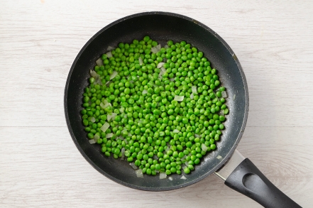 Preparazione Pasta con il ragù di tonno - Fase 3 Preparazione Pasta con il ragù di tonno - Fase 3
