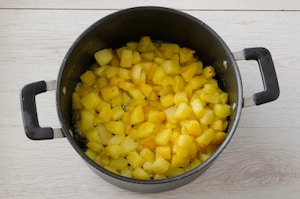 Preparazione Patate apparecchiate - Fase 1