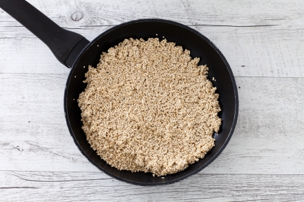 Preparazione Quinoa con verdure - Fase 1 Preparazione Quinoa con verdure - Fase 1