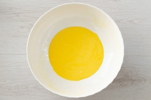 Preparazione Semifreddo alle albicocche - Fase 3