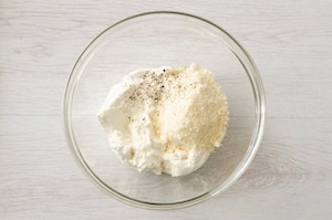 Preparazione Sushi di zucchine con mousse al parmigiano e mortadella - Fase 2