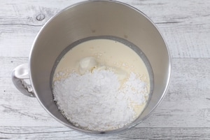 Preparazione Torta di compleanno drip cake - Fase 1