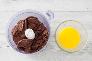 Preparazione Toblerone cheesecake  - Fase 1