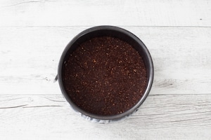 Preparazione Toblerone cheesecake  - Fase 1