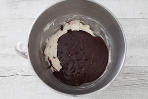 Preparazione Toblerone cheesecake  - Fase 3