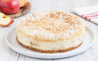 Crumble cheesecake alle mele Crumble cheesecake alle mele