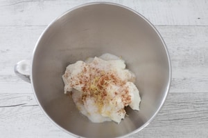 Preparazione Crumble cheesecake alle mele - Fase 2