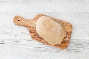 Preparazione Fettuccine di grano saraceno con speck, castagne e semi di papavero  - Fase 1